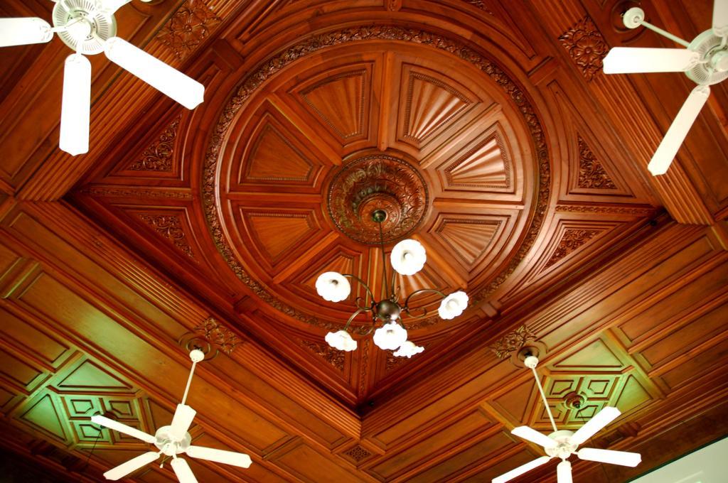 Visalam Chettinad Palace - A Cgh Earth Experience Kānādukāttān Zewnętrze zdjęcie