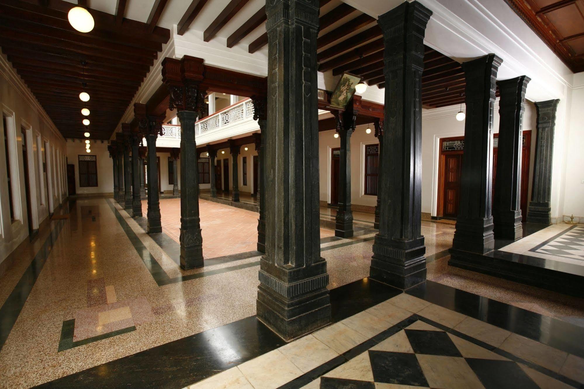 Visalam Chettinad Palace - A Cgh Earth Experience Kānādukāttān Zewnętrze zdjęcie